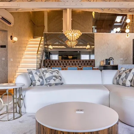 Luxury Duplex W/ River View By Lovelystay * Лиссабон