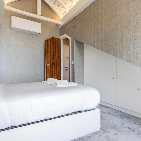 Luxury Duplex W/ River View By Lovelystay * Лиссабон