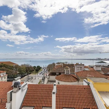 Luxury Duplex W/ River View By Lovelystay Lisboa