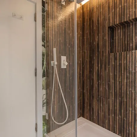 Luxury Duplex W/ River View By Lovelystay