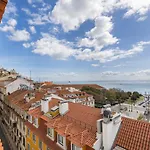 Luxury Duplex W/ River View By Lovelystay Lisboa