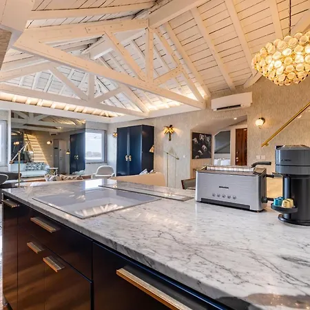 Apartamento Luxury Duplex W/ River View By Lovelystay *