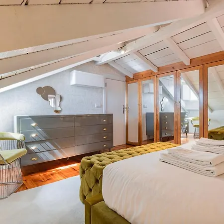 Luxury Duplex W/ River View By Lovelystay דירה *